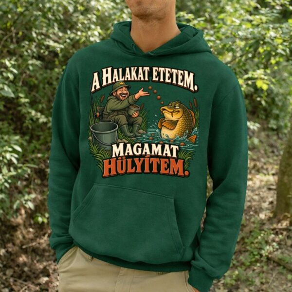 A halakat etetem. Magamat hülyítem – pulcsi